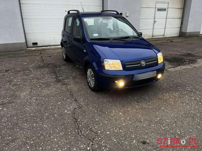 2009' Fiat Panda photo #2