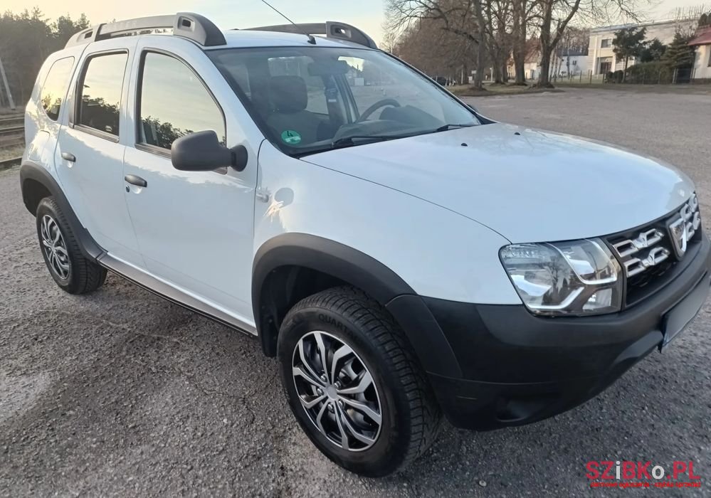 2014' Dacia Duster 1.6 16V 4X2 photo #4