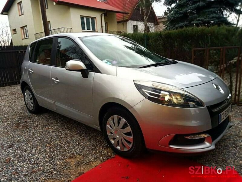 2012' Renault Scenic photo #3