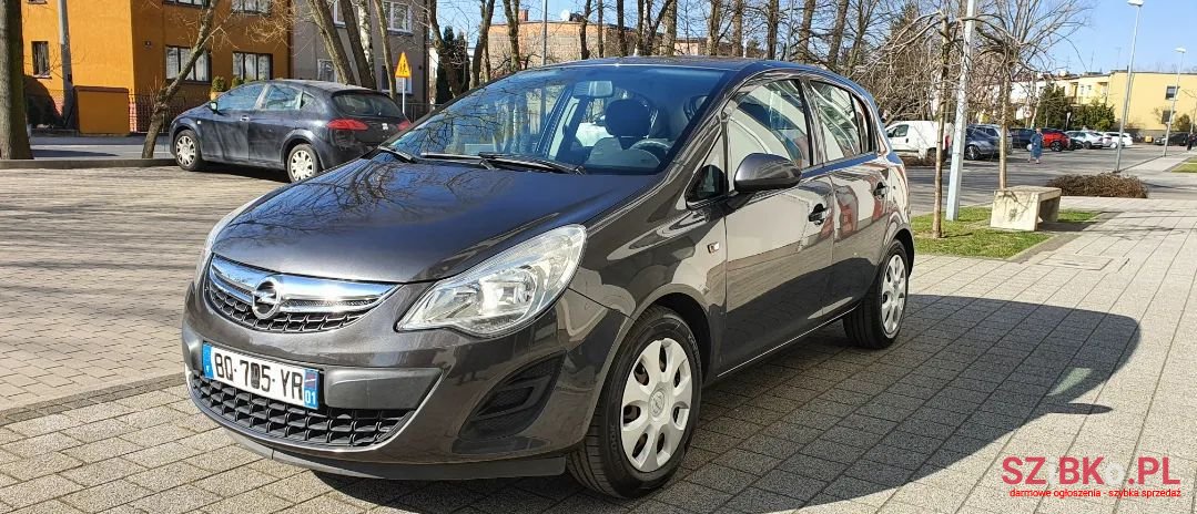 2011' Opel Corsa photo #1