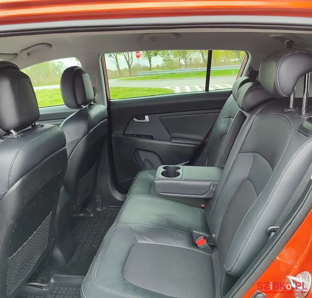 2010' Kia Sportage photo #6