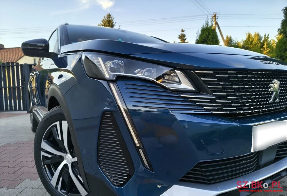 2022' Peugeot 3008 photo #3