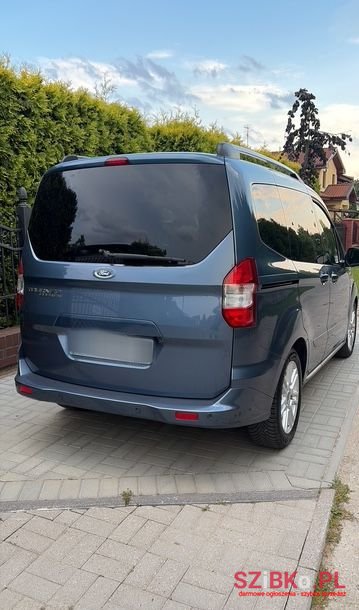 2020' Ford Tourneo Courier photo #2