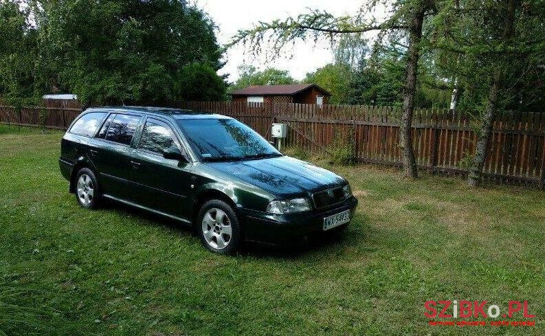 1999' Skoda Octavia photo #1