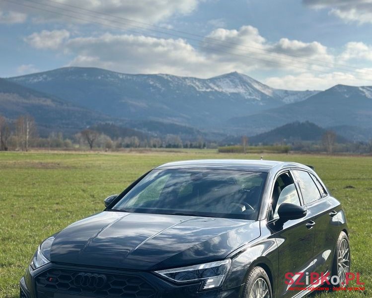 2022' Audi S3 S Tronic photo #2