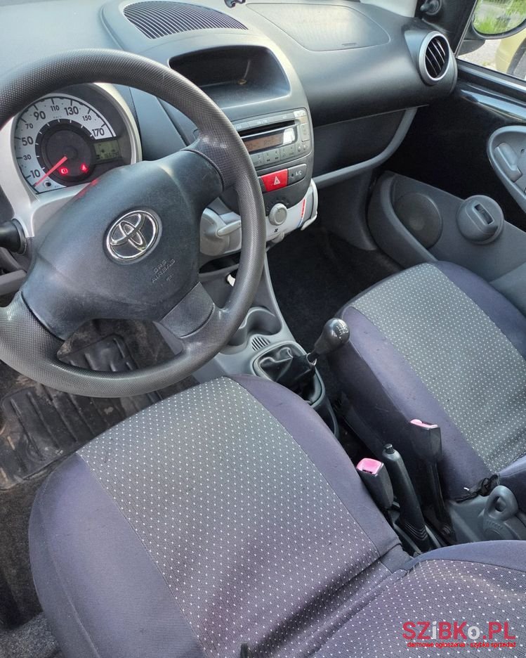 2008' Toyota Aygo photo #4