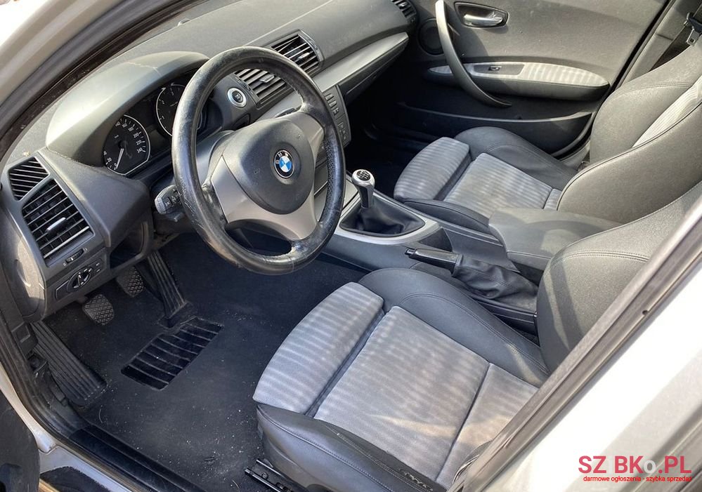 2005' BMW 1 Series 118D photo #5