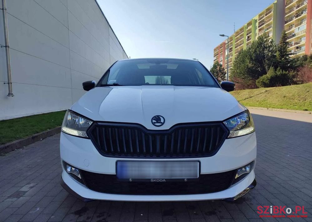 2018' Skoda Fabia 1.0 Ambition photo #5