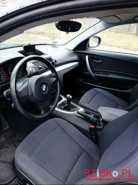 2009' BMW Seria 1 photo #4