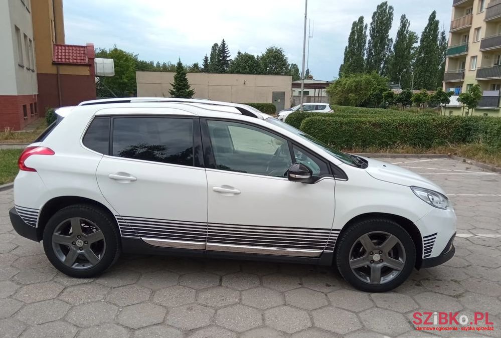 2015' Peugeot 2008 photo #3