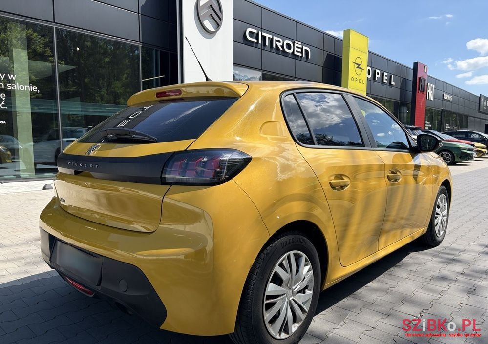 2020' Peugeot 208 photo #6