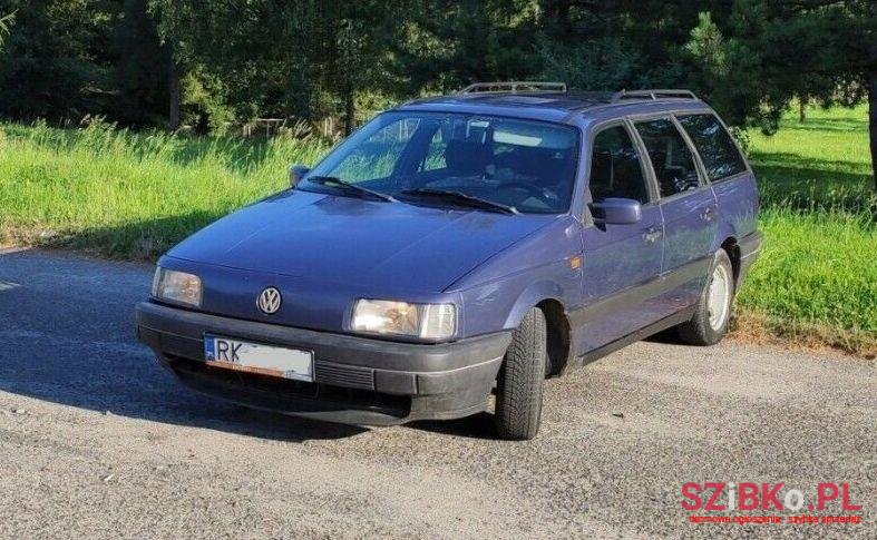 1993' Volkswagen Passat photo #1