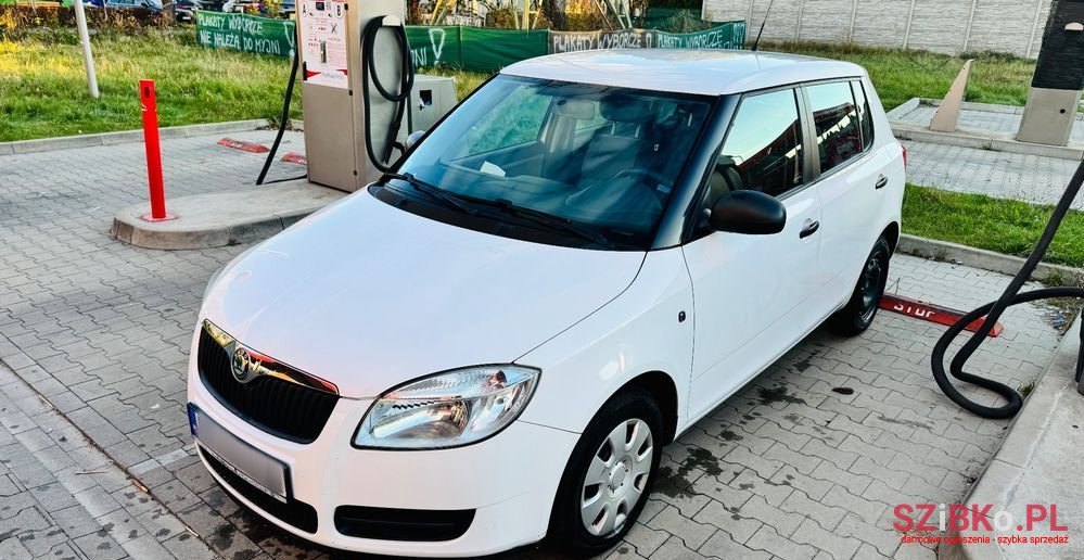 2009' Skoda Fabia 1.4 Tdi Classic photo #1