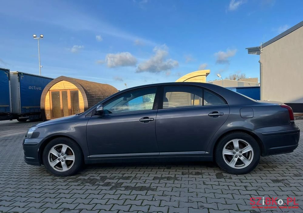 2006' Toyota Avensis photo #3