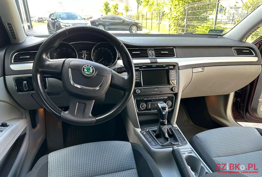 2009' Skoda Superb 1.8 Tsi Ambition photo #5