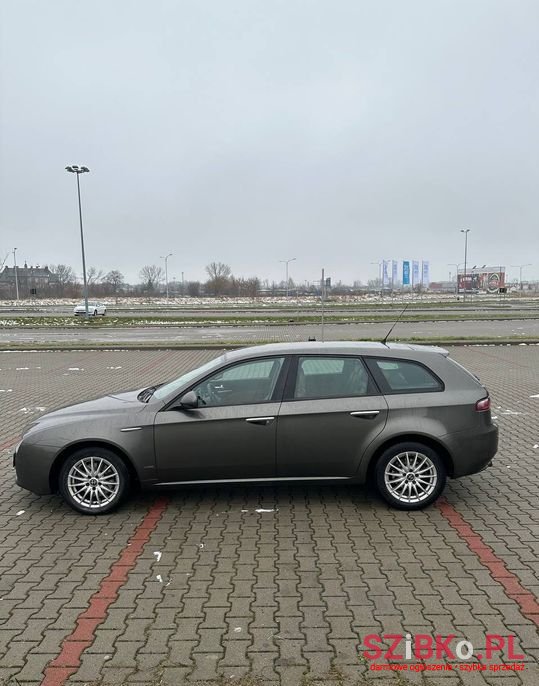 2007' Alfa Romeo 159 photo #3