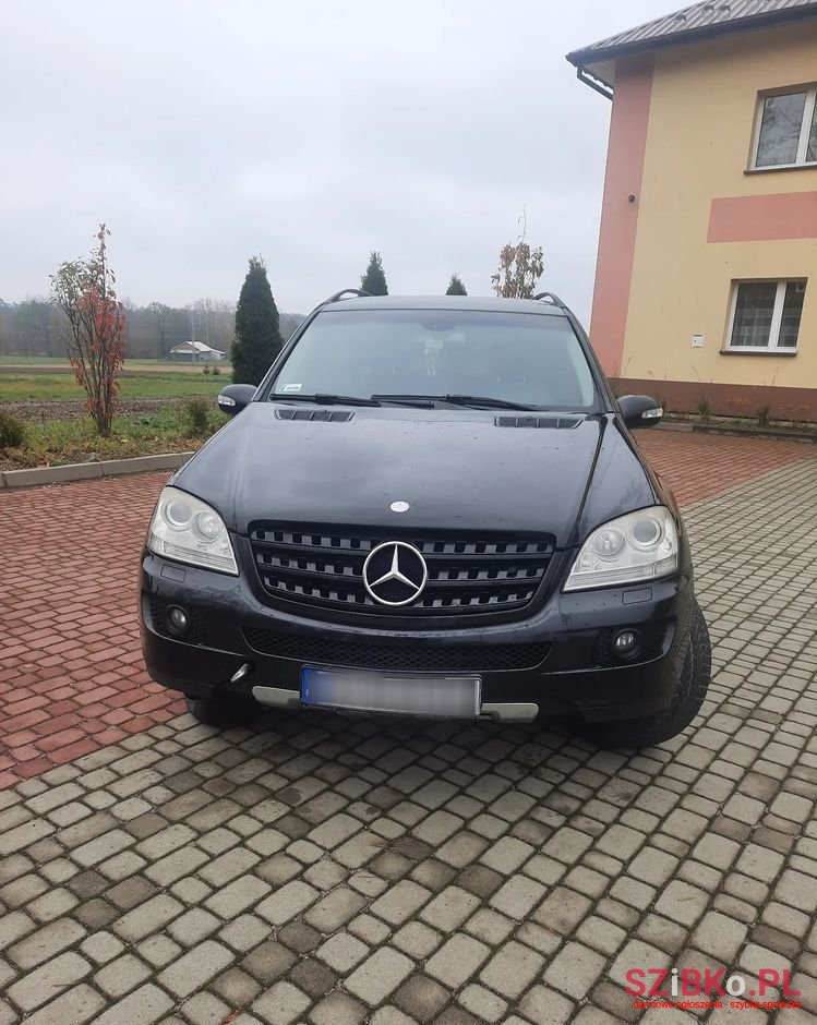 2005' Mercedes-Benz Ml 320 Cdi 4-Matic photo #1