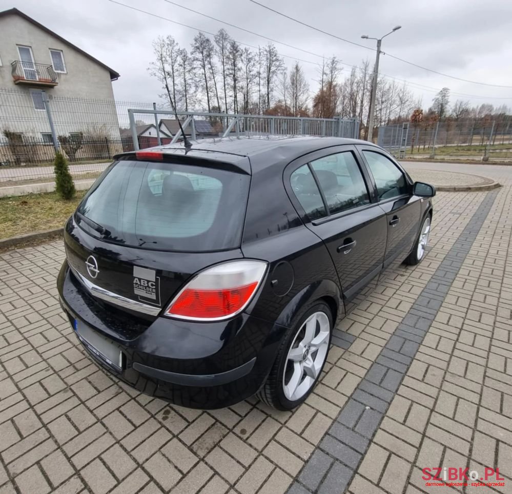 2004' Opel Astra photo #5