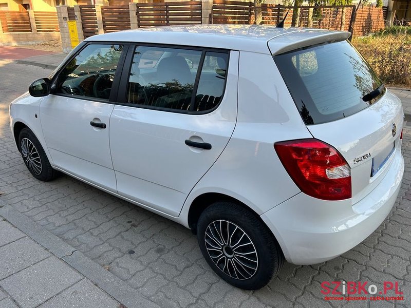 2013' Skoda Fabia 1.6 Tdi Dpf Active photo #5