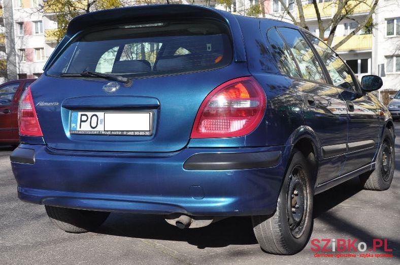2001' Nissan Almera photo #1