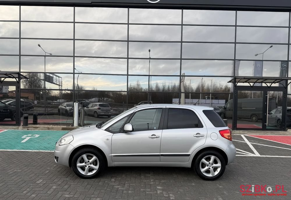 2008' Suzuki SX4 photo #2