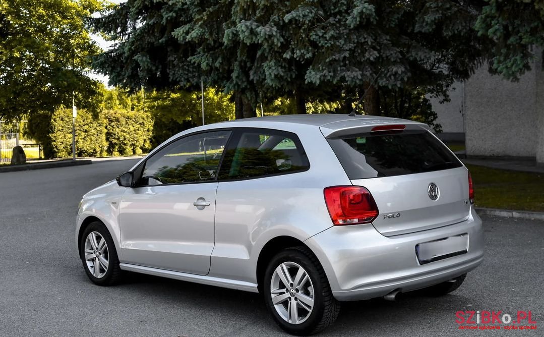 2012' Volkswagen Polo photo #2