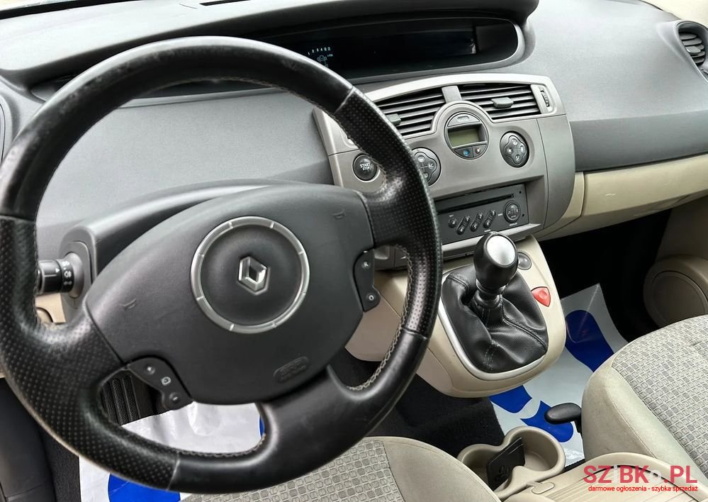 2007' Renault Scenic photo #4