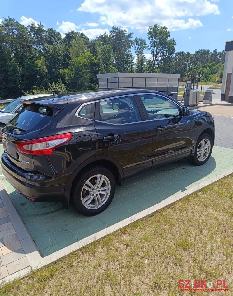 2015' Nissan Qashqai 1.5 Dci N-Tec photo #2