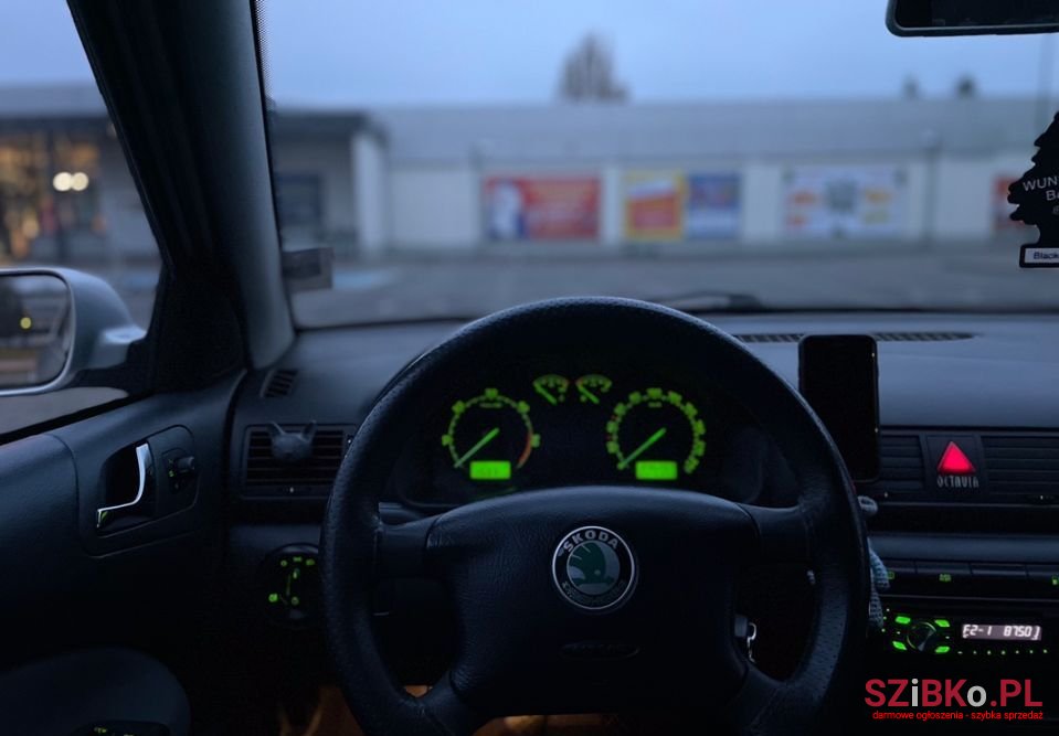 2006' Skoda Octavia photo #5