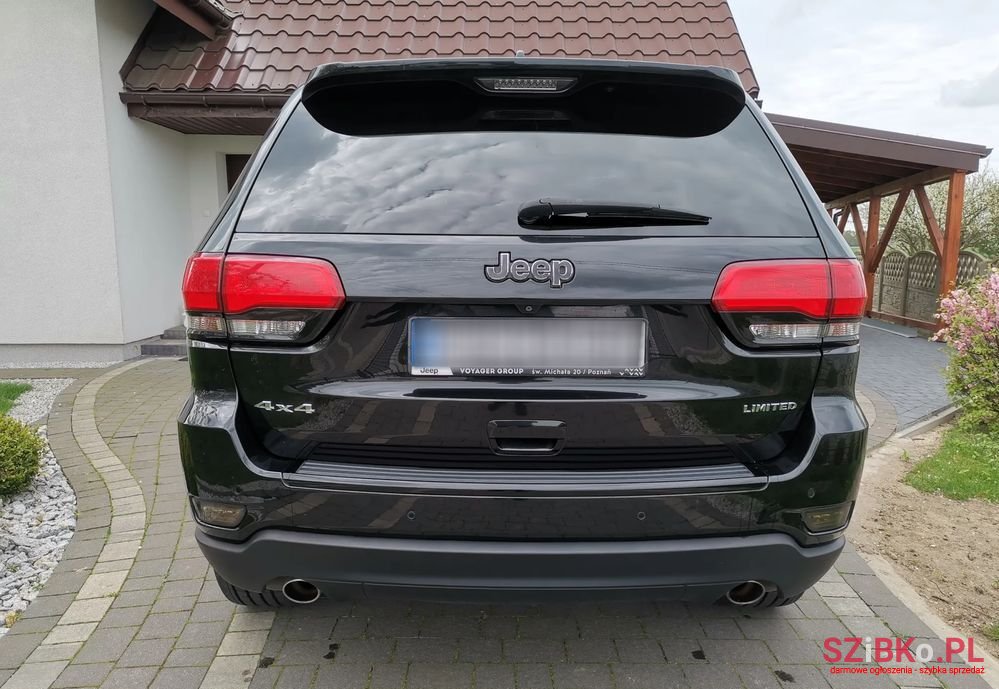 2013' Jeep Grand Cherokee photo #3