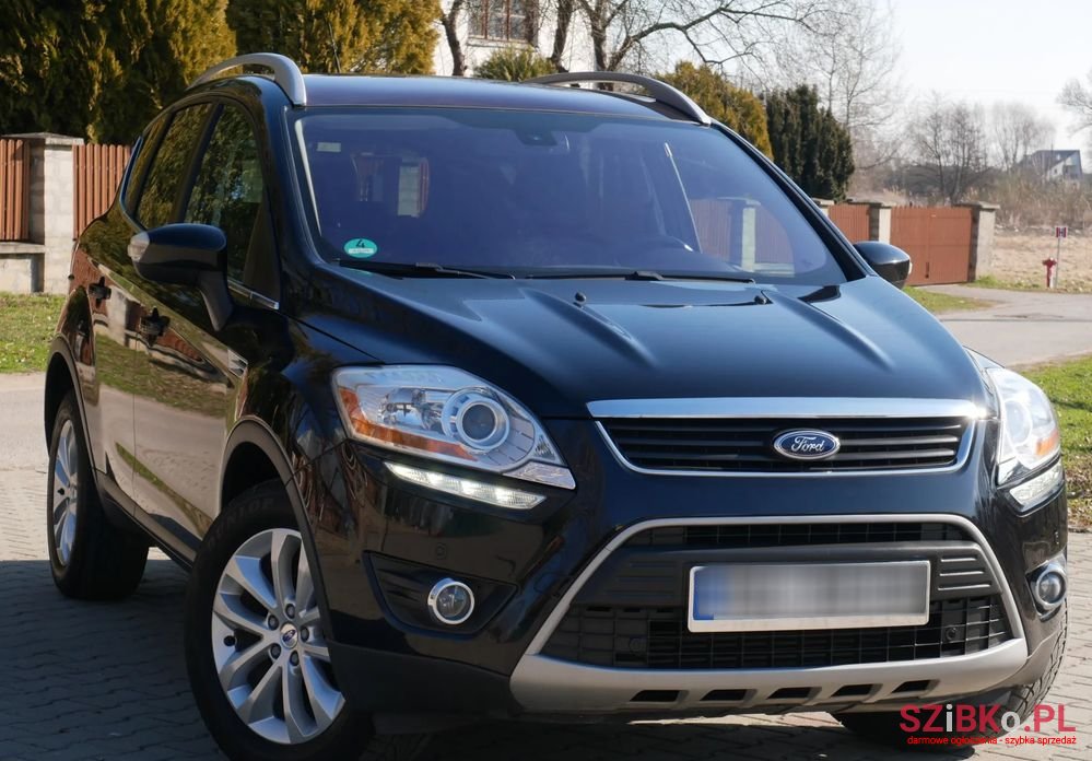 2012' Ford Kuga photo #2