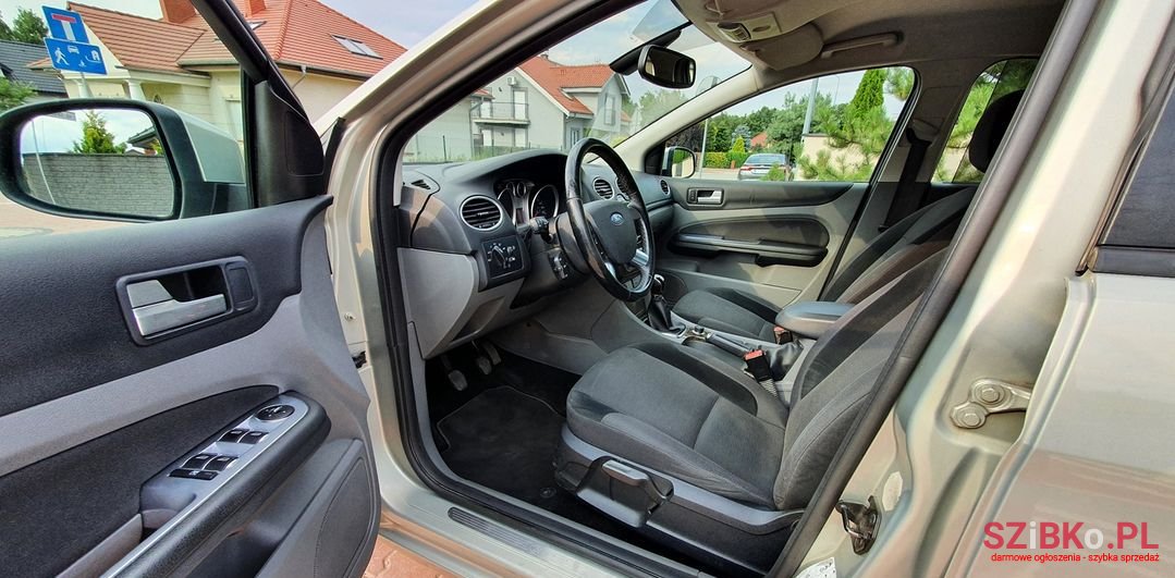 2008' Ford Focus photo #5