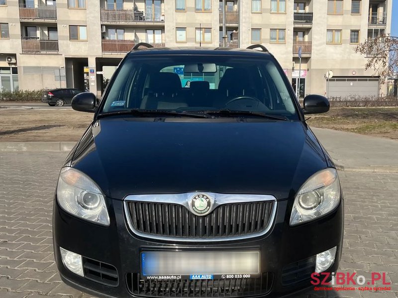 2008' Skoda Fabia photo #3