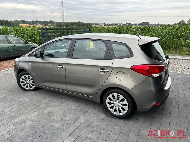 2013' Kia Carens photo #5