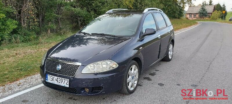 2006' Fiat Croma photo #2
