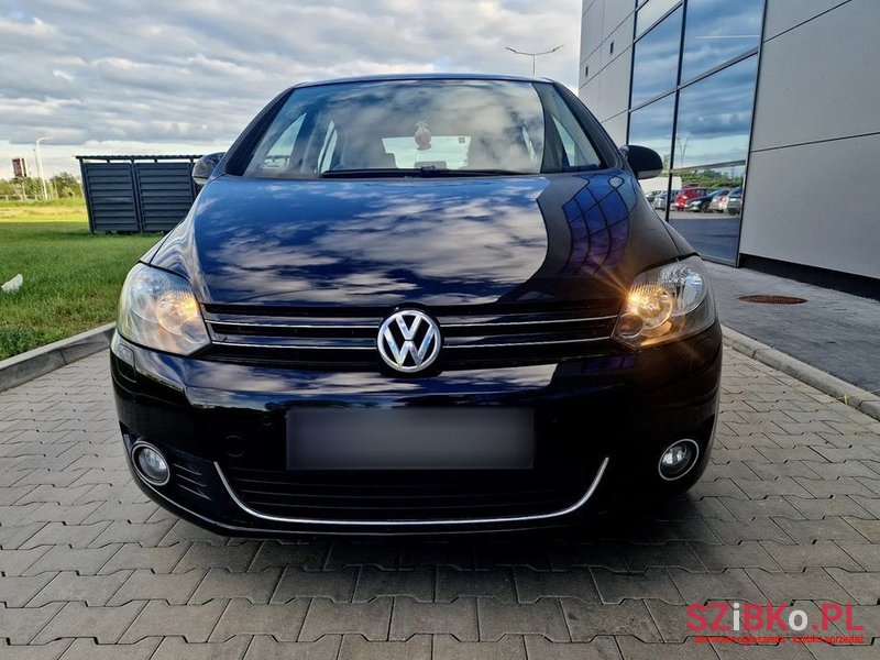 2009' Volkswagen Golf Plus photo #4