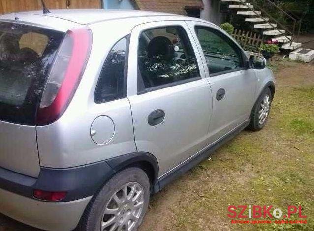 2003' Opel Corsa photo #2