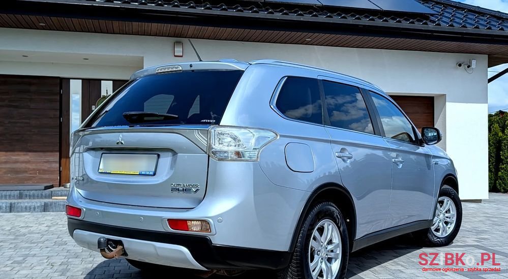 2015' Mitsubishi Outlander Instyle Navi + photo #6