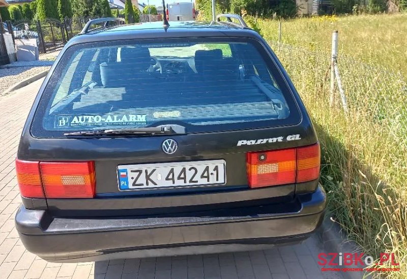 1995' Volkswagen Passat photo #3