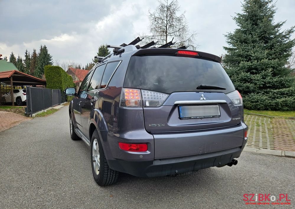 2010' Mitsubishi Outlander 2.0 Did Instyle photo #4