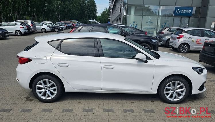 2022' SEAT Leon 1.0 Etsi Style Dsg photo #3
