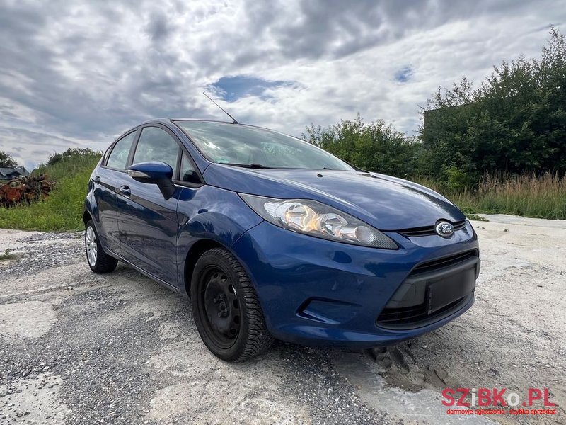2010' Ford Fiesta photo #1