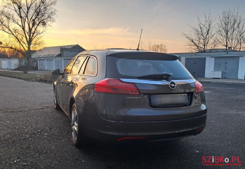 2011' Opel Insignia 2.0 Cdti Sport photo #5
