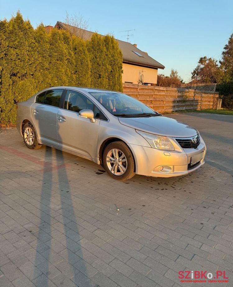 2009' Toyota Avensis 2.0 D-4D Luna photo #3