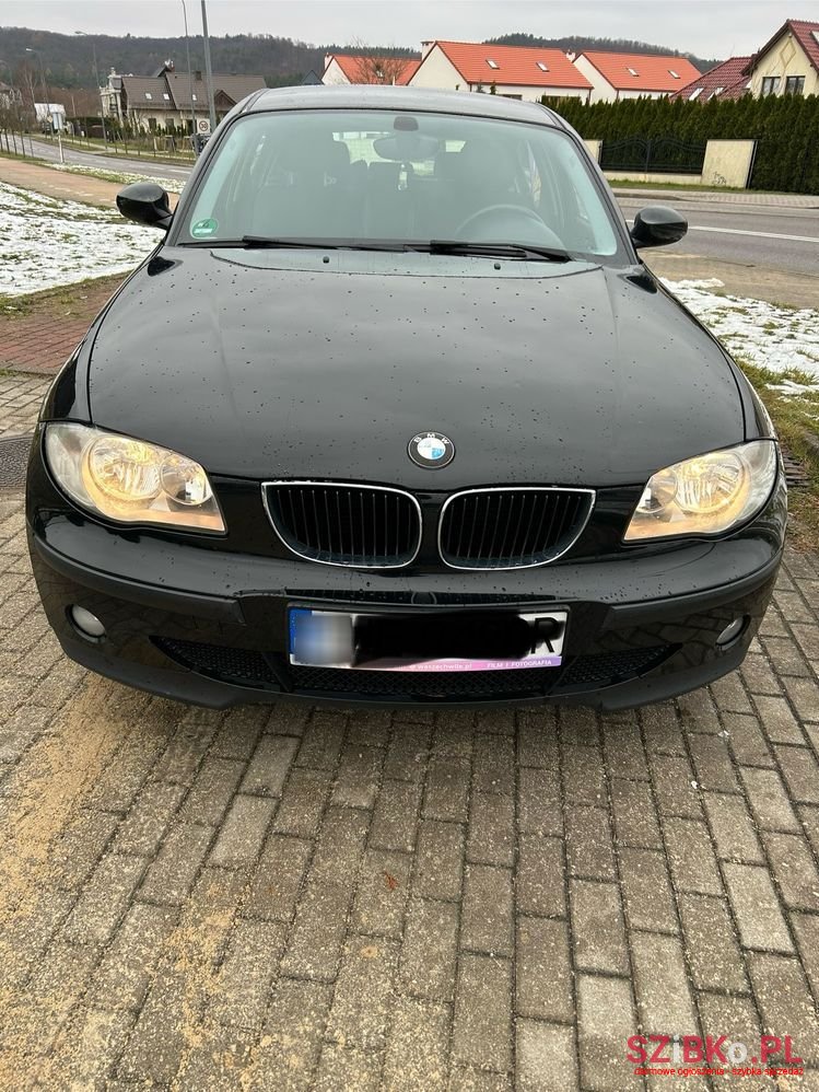 2006' BMW 1 Series 116I photo #6