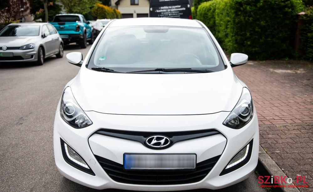 2013' Hyundai i30 1.4 Trend photo #2