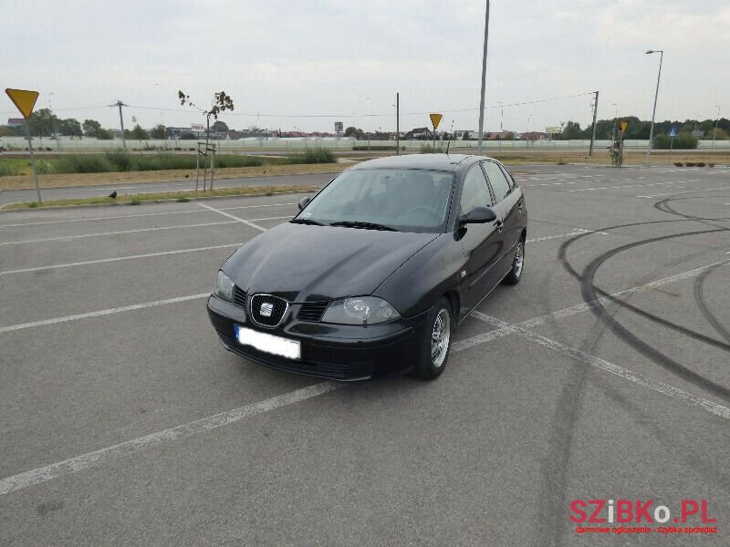 2005' SEAT Ibiza photo #2