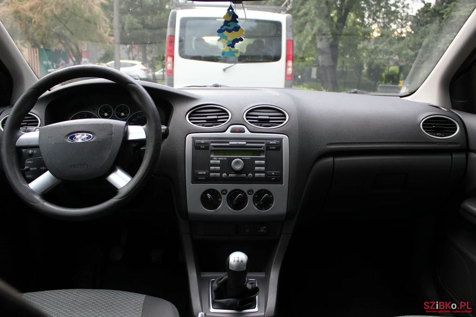 2006' Ford Focus photo #2