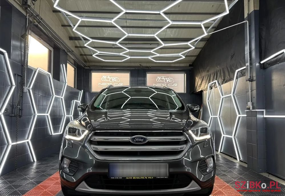 2017' Ford Kuga 1.5 Ecoboost 2X4 Titanium photo #5
