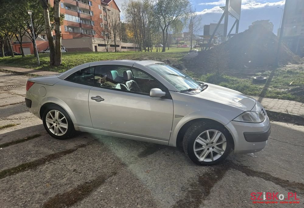 2005' Renault Megane photo #3